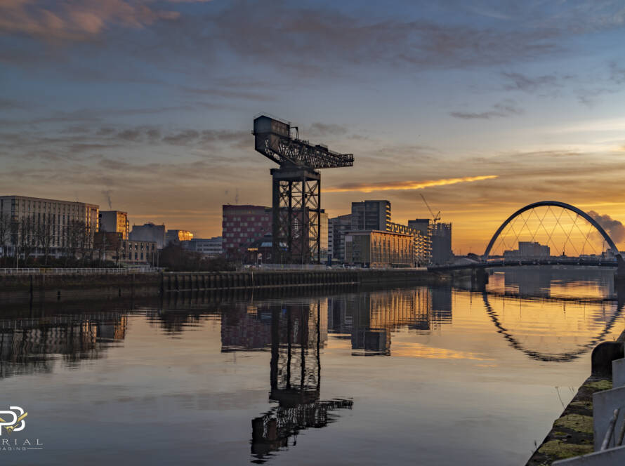 River Clyde, Glasgow, Finnestone Crane