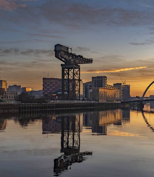 River Clyde, Glasgow, Finnestone Crane